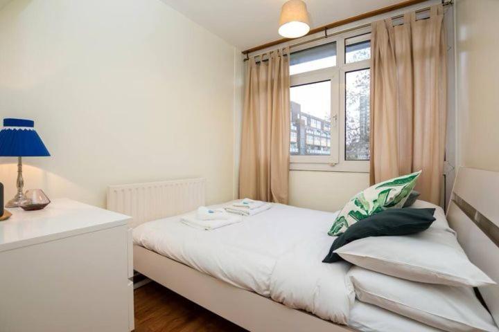 Cosy Room With Smart Tv In Central London Exterior photo